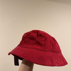 Steve Madden velvet bucket hat with side pocket